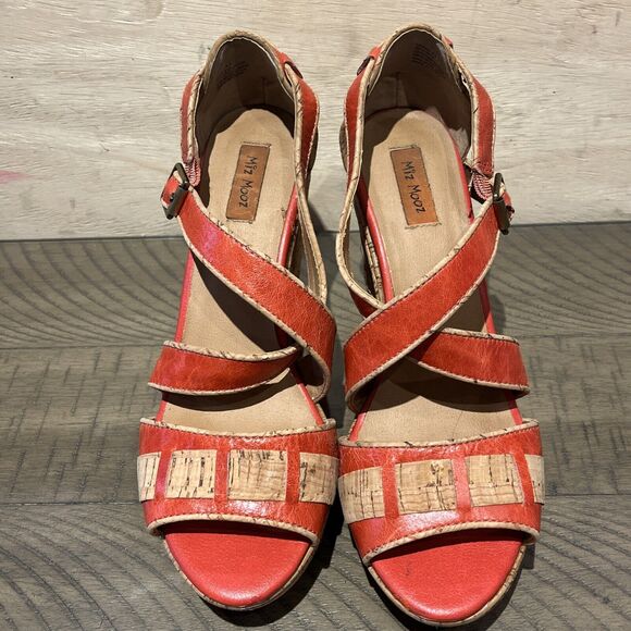 Miz Mooz leather Sandal Heel Wedge Shoes Size 8.5 Orange Kenya Toe Buckle Summer - Picture 2 of 10